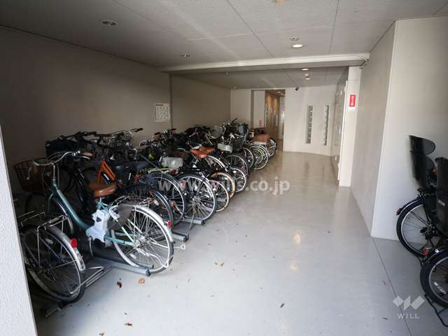 敷地北側駐輪場