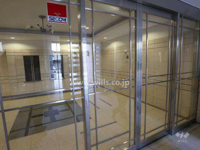 北側エントランスホール