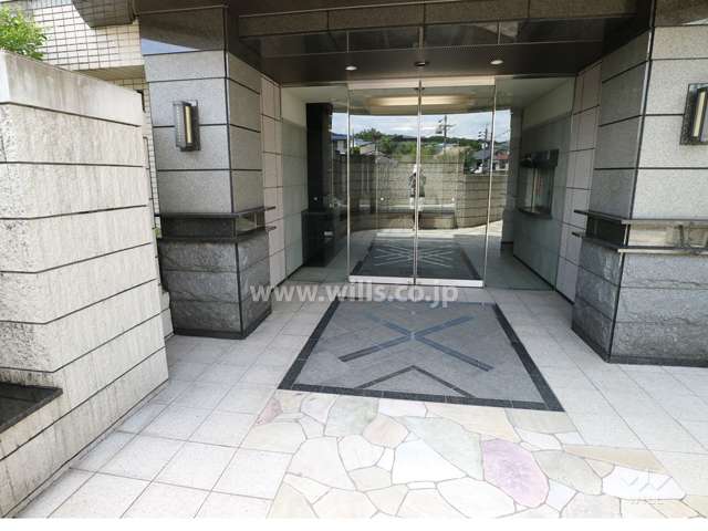 エントランス（正面）