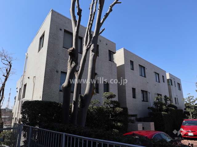 イトーピア東山ガーデンハイツA棟の外観（北東側から）