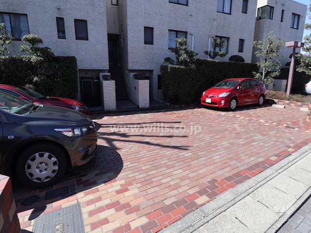 敷地内駐車場（屋外平面式）