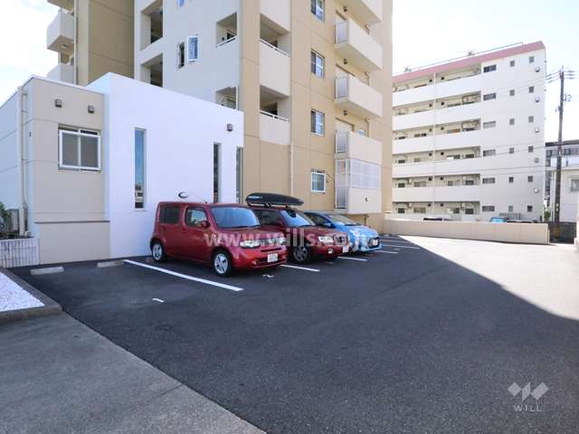 敷地内駐車場（屋外平面式）