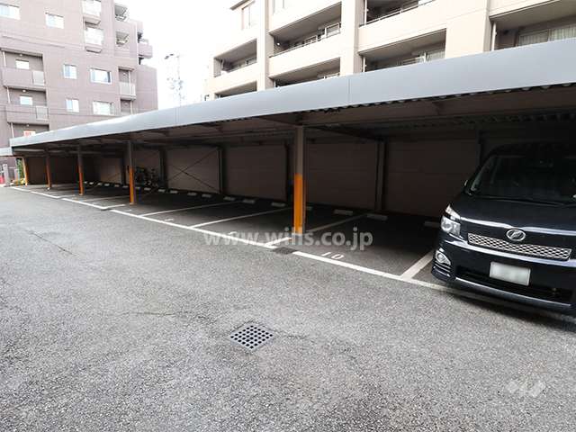 敷地内駐車場(屋外平面式)