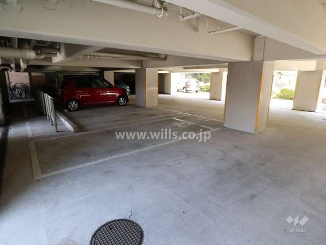 敷地内駐車場(屋内平面式)