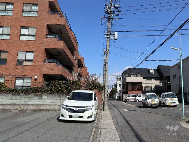 敷地南側前面道路