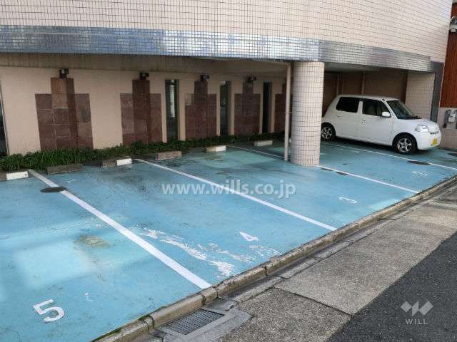 敷地内駐車場(屋外平面式)