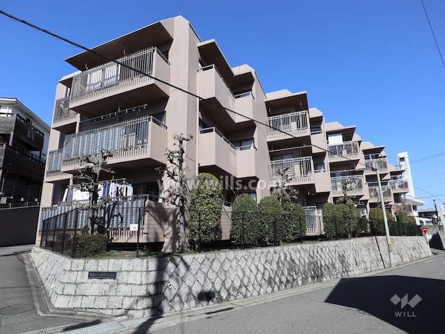 東山パークマンションの外観（南側から）