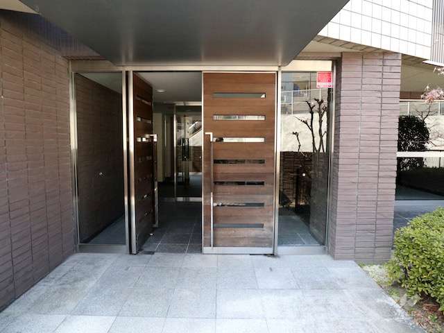エントランス（正面）