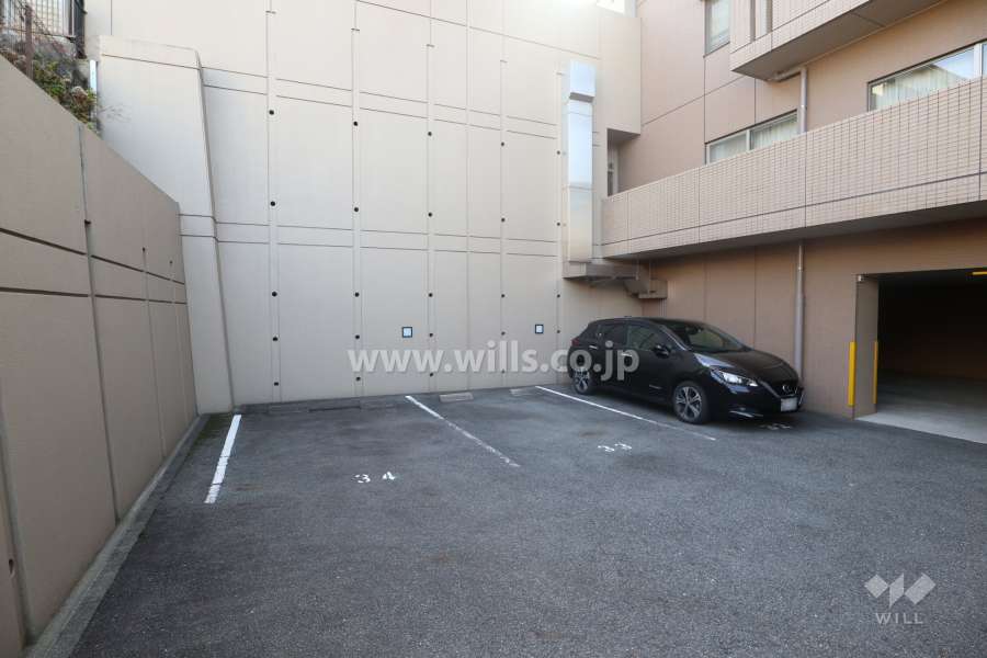 敷地内駐車場（屋外平面式）