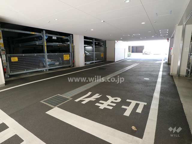 敷地内駐車場（屋内機械式）