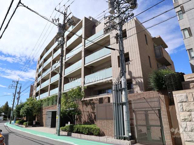 パークハウス東山の外観(南東側から)