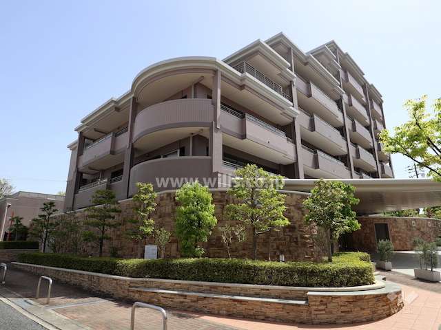 星ヶ丘アインスの外観（西側から）