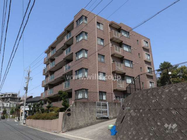 本山パークハウス弐番館の外観(東側から)