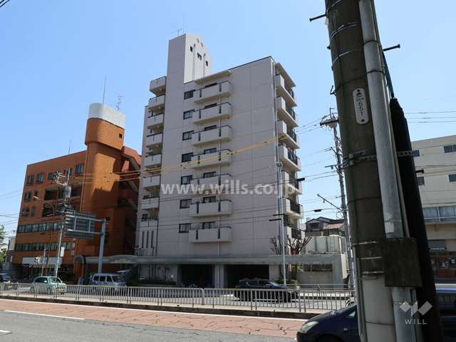 北千種パークハウスの外観(北西方向から)