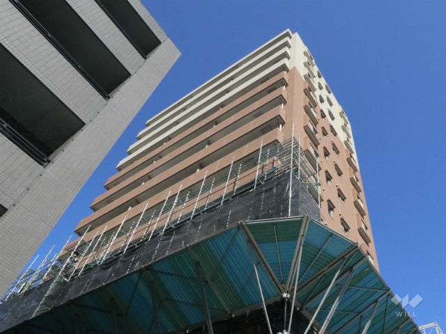 ファミール吹上の外観(南側から)※2018年現在、大規模修繕工事中