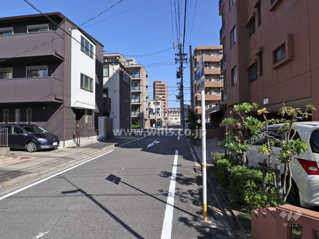 敷地西側前面道路