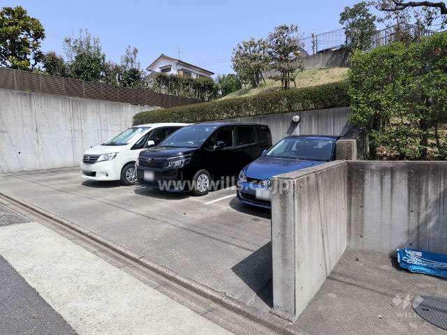 敷地内駐車場(屋外平面式)