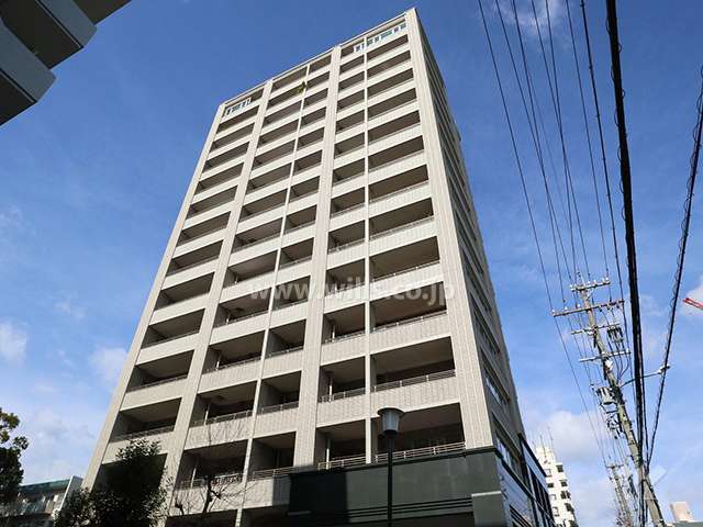 グランスイート覚王山法王町の外観(南東側から)