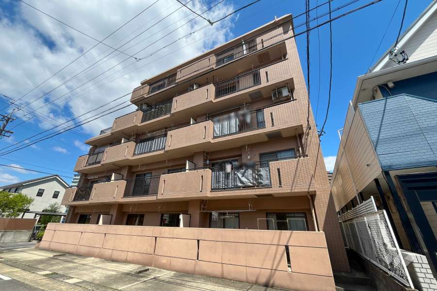ユニーブル千種東の外観(南東側から)