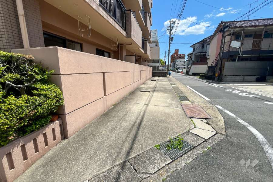 敷地内駐車場(屋外平面式)