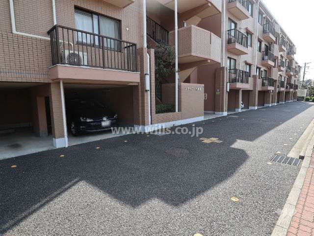 敷地内駐車場(屋外平面式)