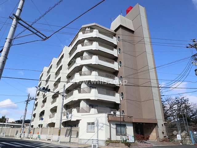 メゾン覚王山陽宮殿の外観(南東側から)