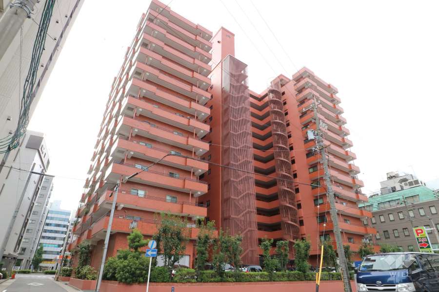 シャンボール千種の外観（北東側から）
