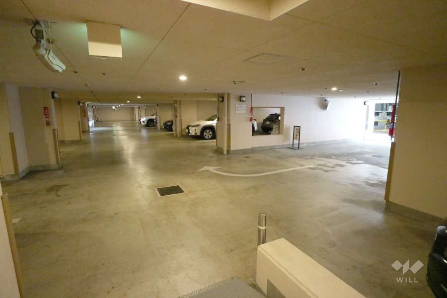 敷地内駐車場（屋内平面式）