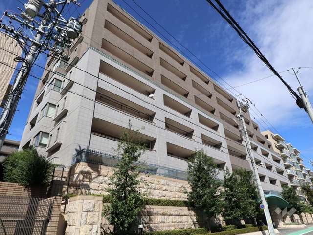 グランアルト東山パークビューレジデンスの外観(南西側から)