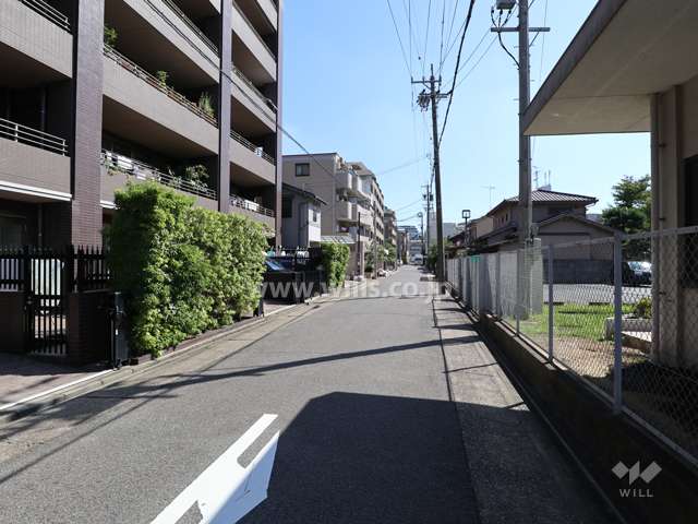 敷地南側前面道路