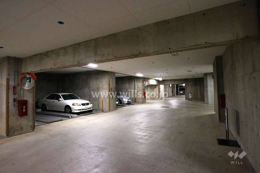 敷地内駐車場（屋内平面式・屋内機械式）