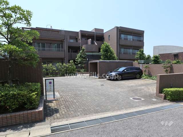 駐車場入り口