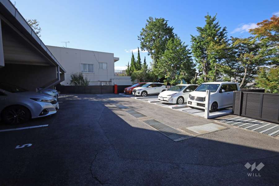 敷地内駐車場（屋外機械式）