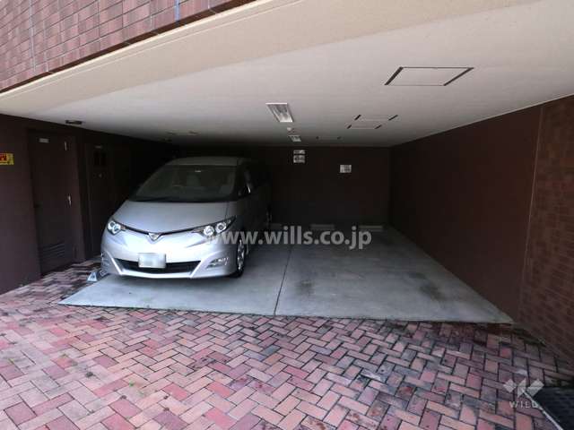 敷地内駐車場(屋内平面式)