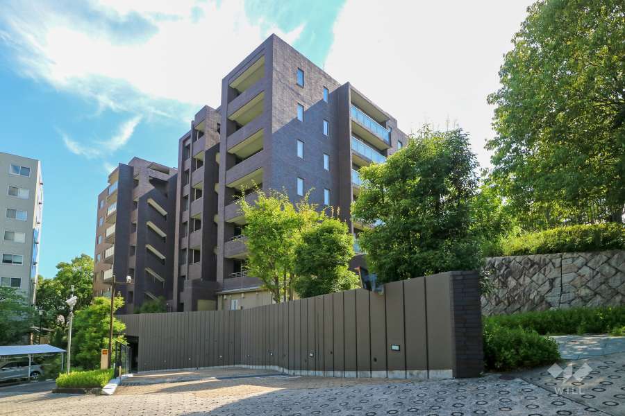 グランドヒルズ覚王山法王町松風の邸の写真(北東側から)