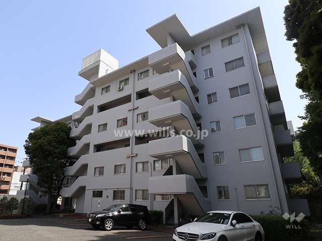 法王マンションの外観写真(北西側から)