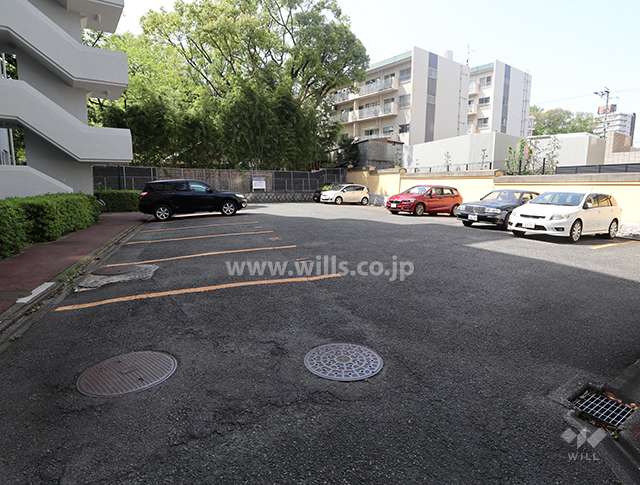敷地内駐車場(屋外平面式)