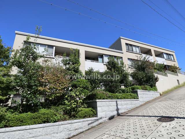 グランドメゾン鹿子町の外観（南側から）