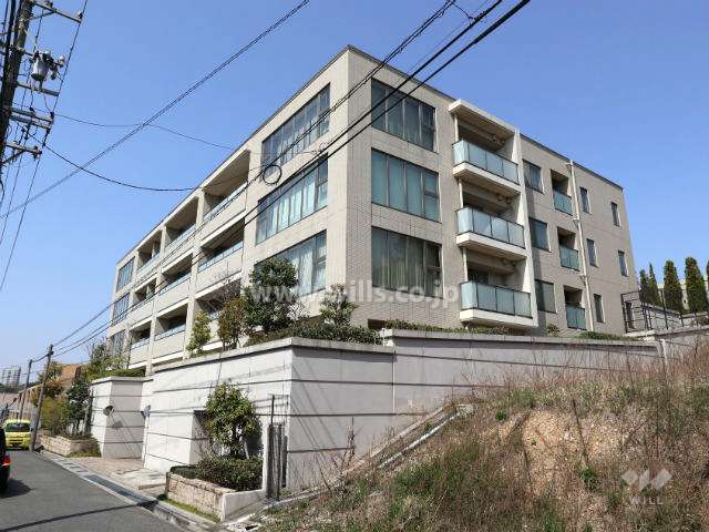 グランドメゾン日和町の外観(南東側から)