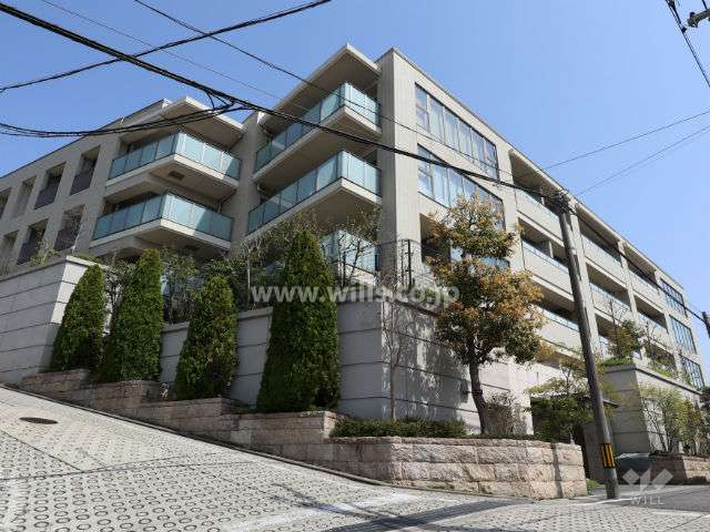 グランドメゾン日和町の外観(南西側から)