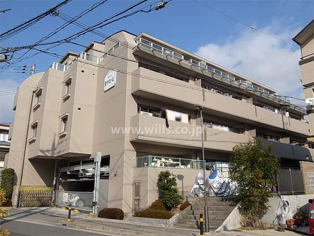 グローバル豊中旭ヶ丘の外観（南西側から）