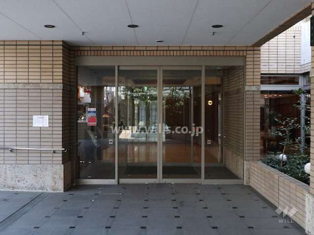 エントランス（正面）