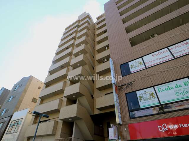 ライオンズマンション覚王山通りの外観(北側から)