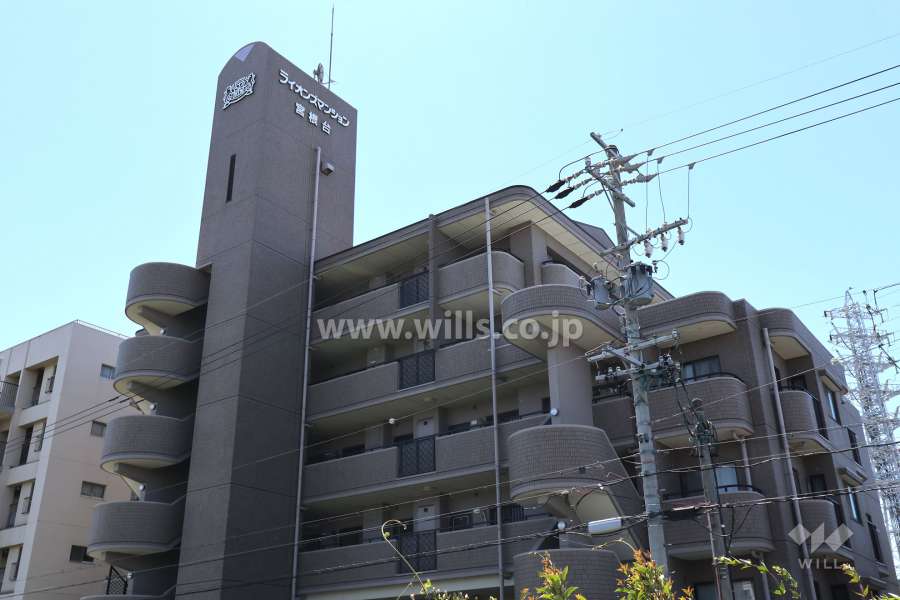 ライオンズマンション宮根台の外観（北西側から）