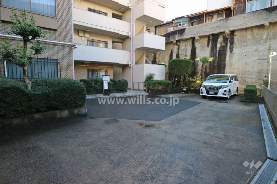 敷地内駐車場（屋外平面式）