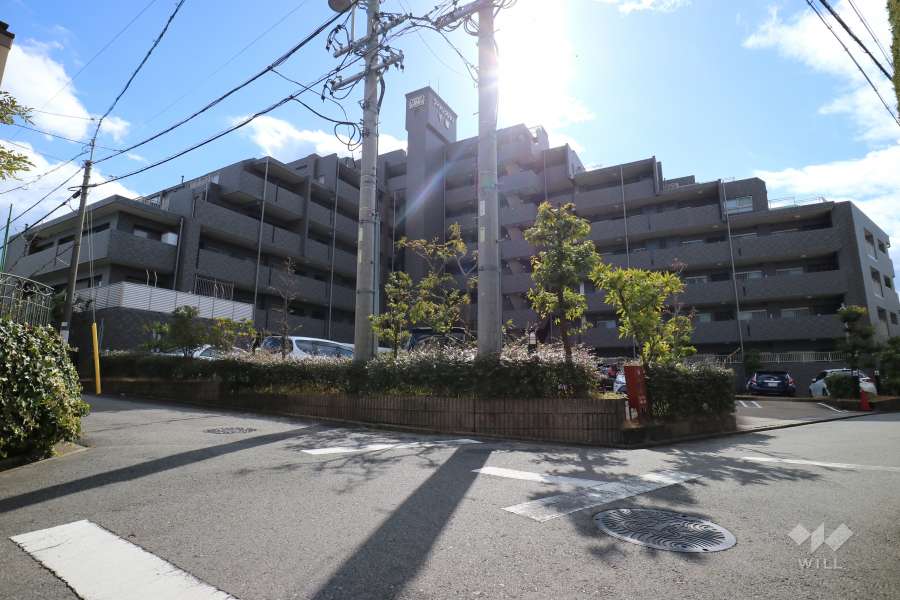 ライオンズシティ千種の外観(北西側から)