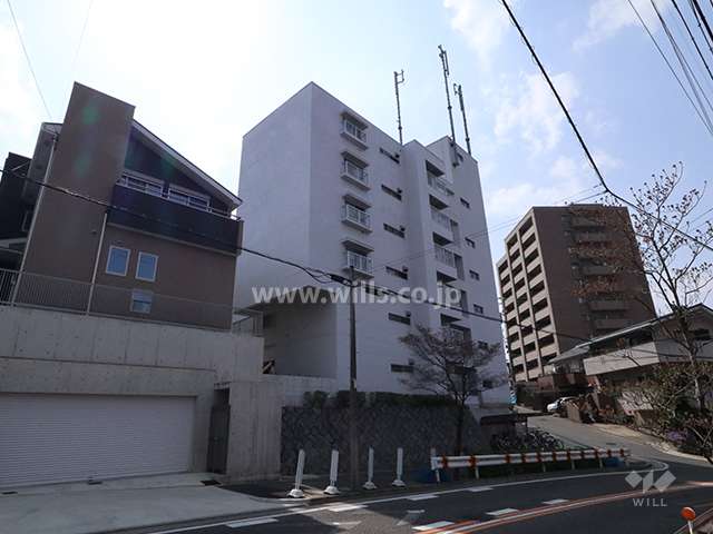 ハイツ鹿の子の外観（南東側から）