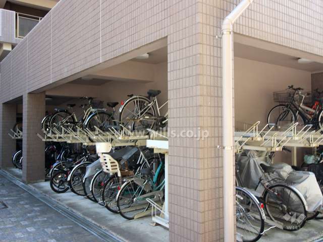 敷地内駐輪場（屋内機械式）