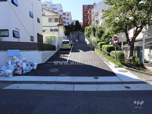 駐車場出入口