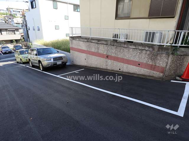 敷地内駐車場（屋外平面式）
